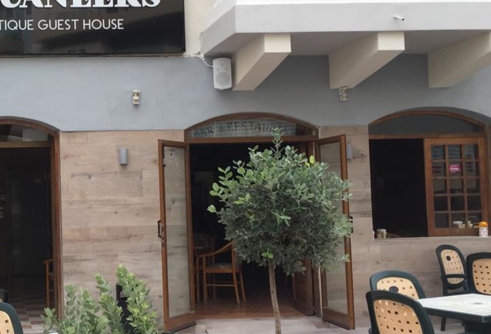 Buccaneers Boutique Guest House